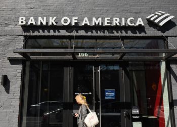 El banco ha precisado que sus cuentas incluyen gastos no relacionados con intereses de unos US$1,000 millones (€939 millones), incluyendo un impacto adverso de US$700 millones en relación con la evaluación especial de la FDIC para los depósitos no asegurados de ciertos bancos en quiebra.