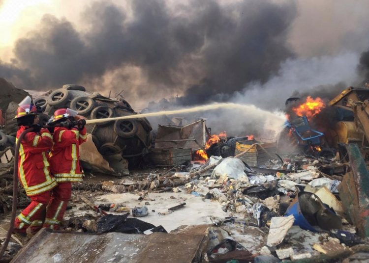 El presidente del Líbano, Michel Aoun, llamó para proveer refugio a todos aquellos que se han visto desplazados por la deflagración.