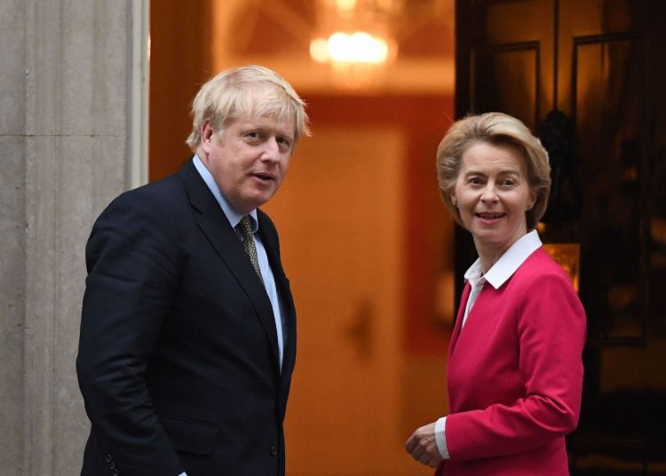 El primer ministro británico, Boris Johnson y la presidenta de la Comisión Europea (CE), Ursula Von der Leyen. | EFE.