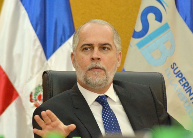 Alejandro Fernández W., Superintendente de Bancos. | Lésther Álvarez