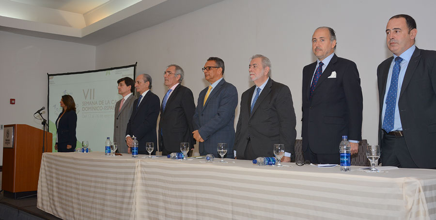El ministro de Administración Pública, Ramón Ventura Camejo, encabezó el inicio de la semana de la calidad de los servicios del Estado.
