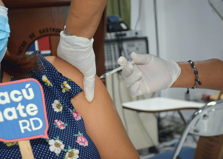 Vacuna contra el covid-19. |  Lésther Álvarez.