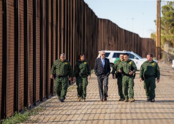 El presidente de Estados Unidos, Joe Biden, en la frontera con México en El Paso, Texas