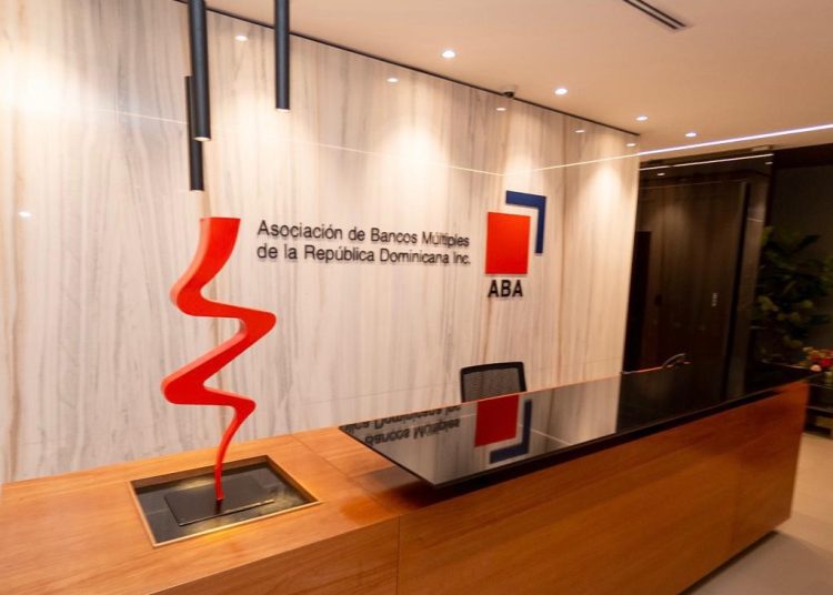 La ABA destaca el impulso de los estímulos monetarios para apuntalar el crecimiento económico sostenido de República Dominicana. - Fuente externa.
