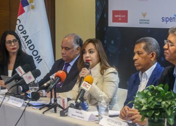 Christy Luciano, Pedro Rodríguez, Laura Peña, Eladio Uribe y Héctor Bretón. - Fuente externa.