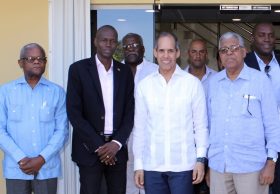 foto edwin presidente de haiti[3]