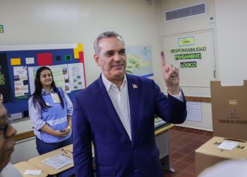 Luis Abinader, presidente dominicano, tras votar en las municipales 2024. - Fuente externa.