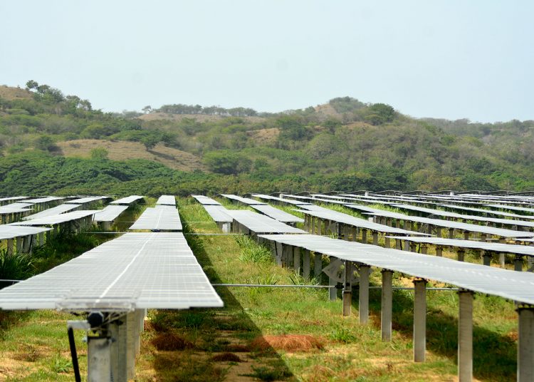 Inauguración de planta de energía solar Los  Girasoles . en Yaguate, San Cristóbal/ Lósther Alvarez