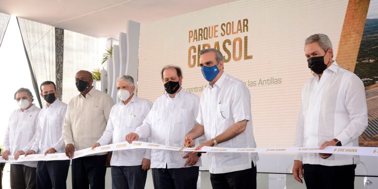 Inauguración de la Parque Solar Girasol | Lésther Álvarez