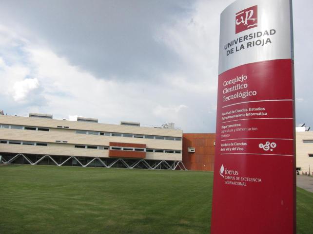 La Universidad Internacional de La Rioja busca que se facilite el acceso a la educación on line.