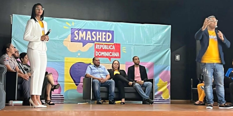 Lanzamiento de Smashed en República Dominicana.