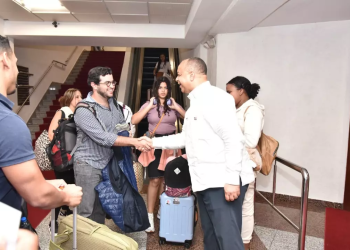 Otros 17 dominicanos que también se encontraban varados en Israel salieron de ese país por sus propios medios. | Fuente externa.