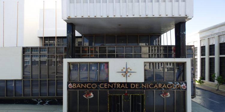 Sede del Banco Central de Nicaragua. | Zenia Núñez, Wikipedia.