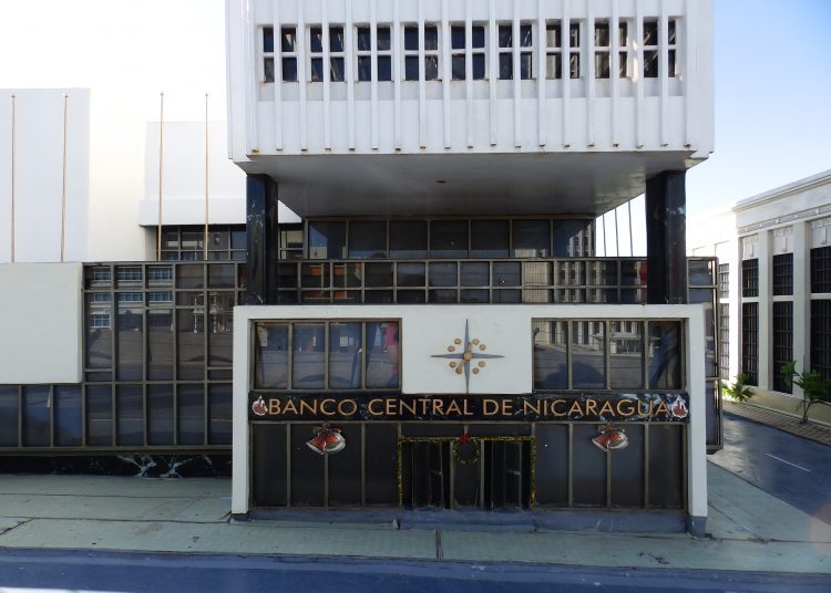 Sede del Banco Central de Nicaragua. | Zenia Núñez, Wikipedia.