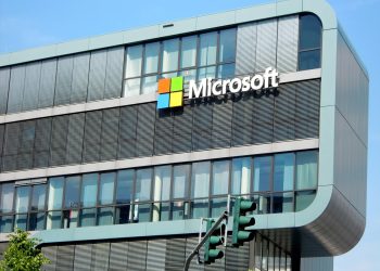 La semana pasada, Microsoft anunció un beneficio neto de US$66,100 millones, impulsado por el avance en inteligencia artificial, incluido su bot Copilot y tecnologías asociadas.