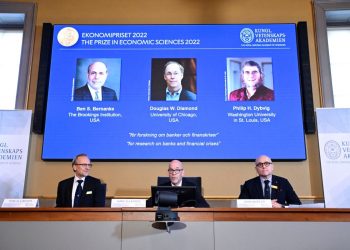 Anuncio del galardón para el Premio Nobel de Economía 2022. | Reuters.