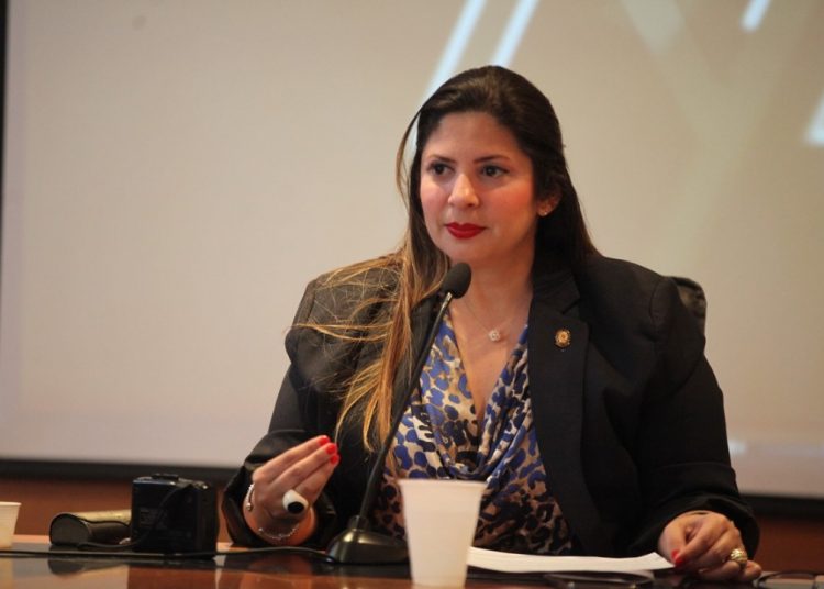 Nora Bracho, diputada Venezuela
