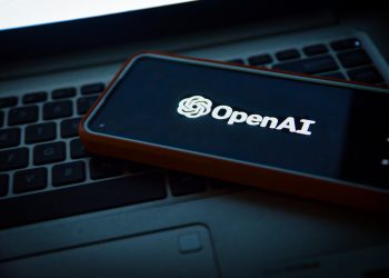 OpenAI ha enviado ahora una comunicación interna a los registrados en GPT Builder. Fuente externa.