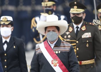 Desfile militar por las Fiestas Patrias en Perú