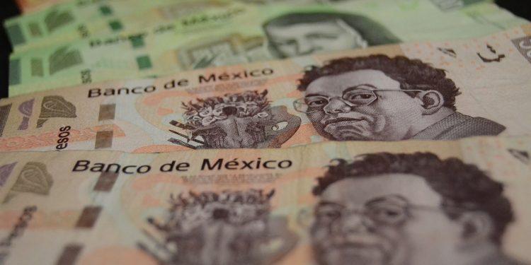 Pesos mexicanos, dinero