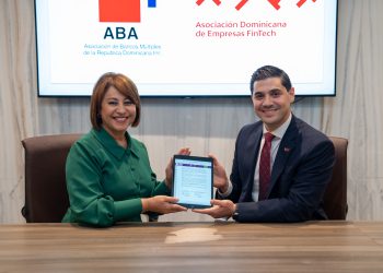 Rosanna Ruiz y Samuel Ramiěrez, presidentes de ABA y Adofintech. | Fuente externa.