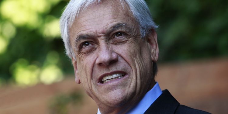 Sebastian Piñera realiza su primer punto de prensa como Presidente Electo