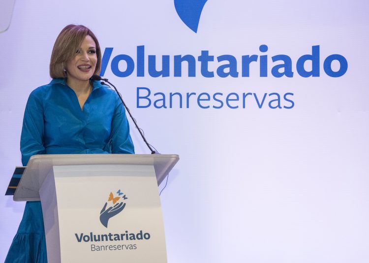 Noelia García de Pereyra, presidenta del Voluntariado Banreservas, anunció que la
entidad incentivará el emprendimiento femenino, la inclusión y el medio ambiente.