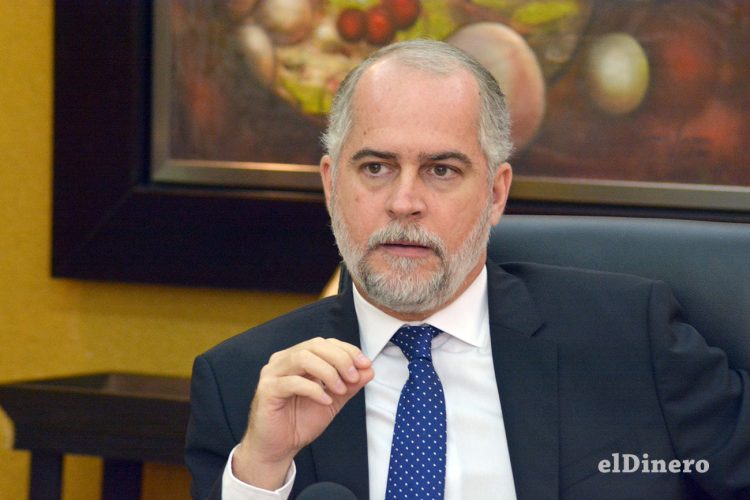 Alejandro Fernández W., superintendente de Bancos. | ElDinero.