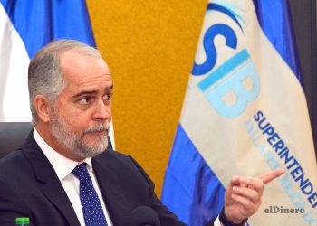 Alejandro Fernández Whipple, superintendente de Bancos. | Lésther Álvarez