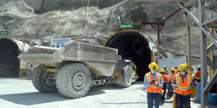 La actividad minera tiene un alto peso en los valores de las exportaciones nacionales. | Lésther Álvarez