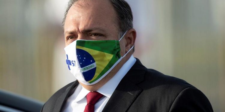 Eduardo Pazuello, ministro interino de Salud de Brasil. | Joédson Alves, EFE.
