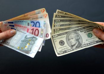 La moneda única se ha cambiado hoy en una banda de fluctuación de entre US$1.0726 y US$1.0778.