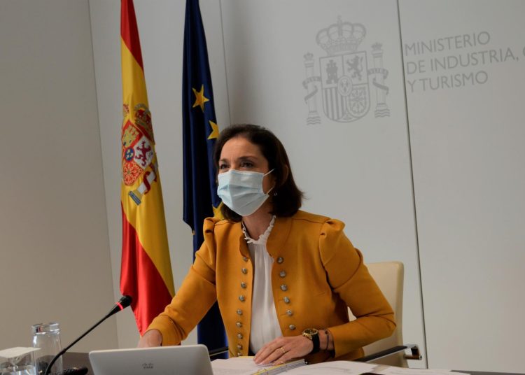 La ministra de Industria, Comercio y Turismo del Gobierno, Reyes Maroto. | Europa Press.