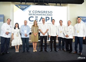 El presidente Luis Abinader presentó a República Dominicana como destino de inversión en el V Congreso del Ceapi. | Lésther Álvarez