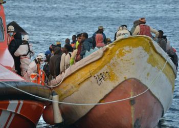 Las llegadas a las islas Canarias en embarcaciones precarias procedentes de África fueron de 13,115 personas, con una subida del 502.2% respecto al mismo periodo del año pasado. 
Foto / Fuente externa