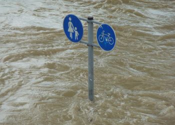 Las lluvias torrenciales provocaron inundaciones masivas en toda la región. | Pixabay.