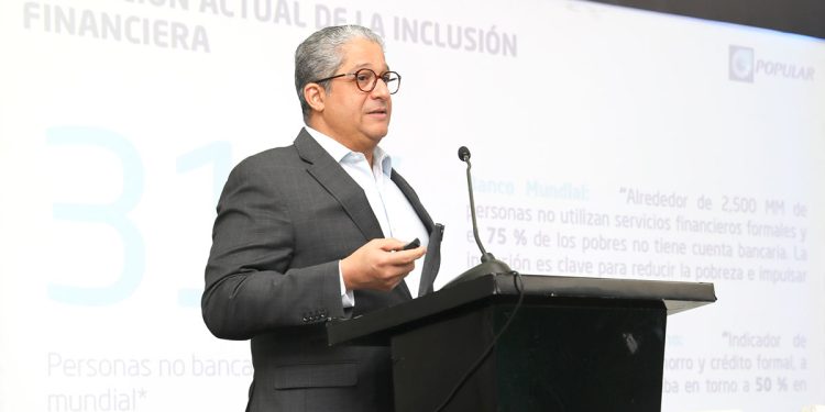 El vicepresidente de Banca Digital del Banco Popular, Isael Peña.