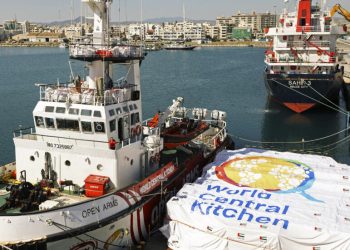 WCK y Open Arms inauguraron el pasado 12 de marzo un corredor para llevar a Gaza por mar ayuda humanitaria que alivie la hambruna provocada por el bloqueo y los ataques de castigo israelíes. - Fuente externa.