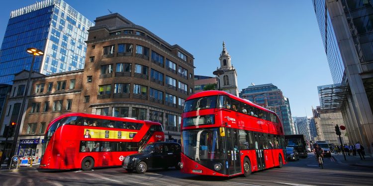 Autobuses Reino Unido, transporte.