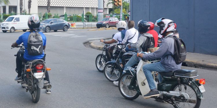 Las motocicletas representan el 55% del parque vehicular dominicano. | Lésther Álvarez