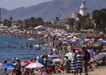 Las regiones costeras del sur verían reducido su número de turistas en casi un 10% en verano. Fuente externa.